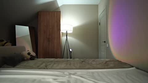 VIKKI online show from 15, 10, 2025