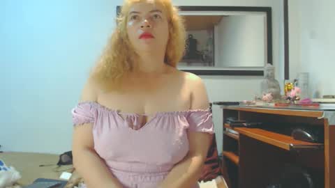 VIKKKTORIAAA online show from 13, 12, 2024