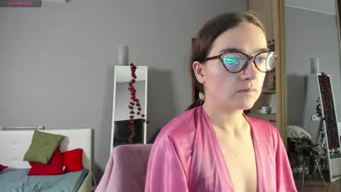 Hello guys I am Vikky Krauss not Vicky online show from 9, 12, 2024