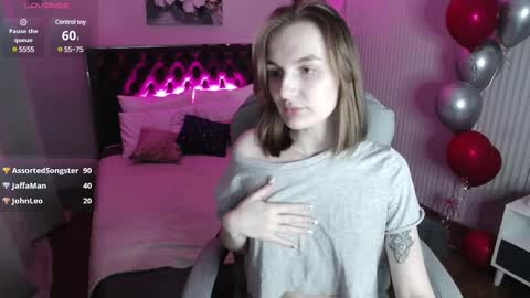 Vikky online show from 9, 3, 2025