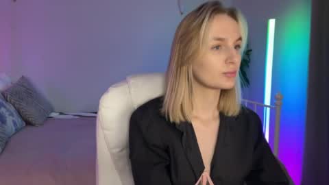 Vikky online show from 13, 5, 2026
