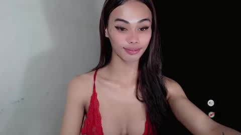 Snapshot of vikkylustfull chatting on 12, 12, 2024 vikkylustfull online show from 12, 12, 2024