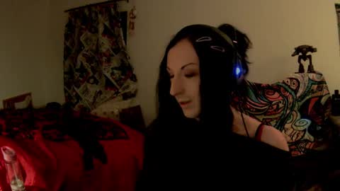 vikskikat online show from 8, 12, 2024