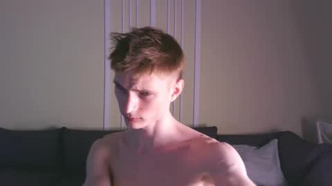 Snapshot of viksons chatting on 21, 9, 2025 Max online show from 21, 9, 2025