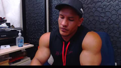 Viktor Herrera online show from 5, 1, 2025