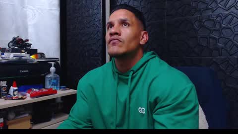 Viktor Herrera online show from 10, 1, 2025