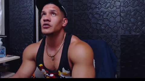 Viktor Herrera online show from 13, 1, 2025