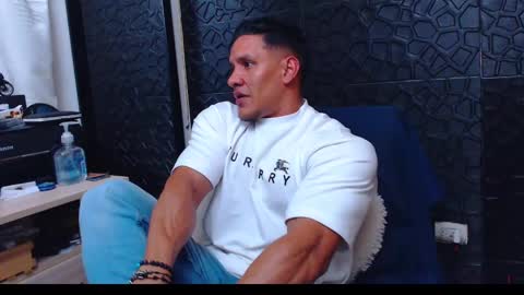 Viktor Herrera online show from 26, 1, 2025