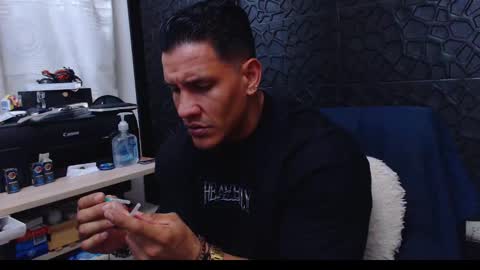 Viktor Herrera online show from 26, 1, 2025