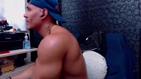 Viktor Herrera online show from 9, 3, 2025