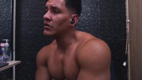 Viktor Herrera online show from 9, 10, 2025