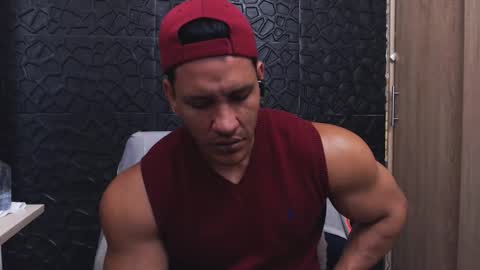 Viktor Herrera online show from 17, 10, 2025