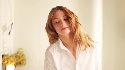 Snapshot of villanelle_l chatting on 15, 4, 2026 Lana online show from 15, 4, 2026