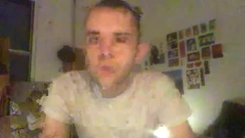 Snapshot of vince62000 chatting on 28, 10, 2025 vince online show from 28, 10, 2025