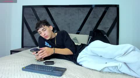 Vincent online show from 28, 12, 2024