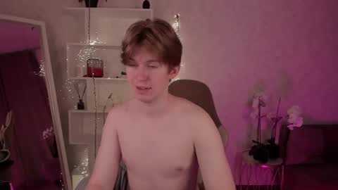 Vincent online show from 3, 10, 2025