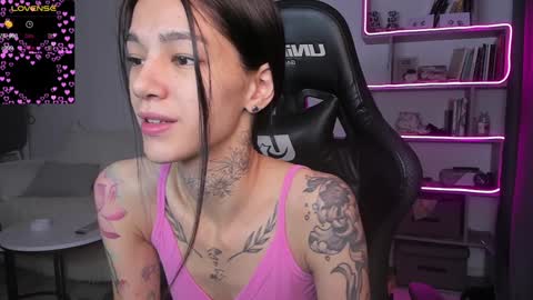 vinkitinkii online show from 9, 12, 2024