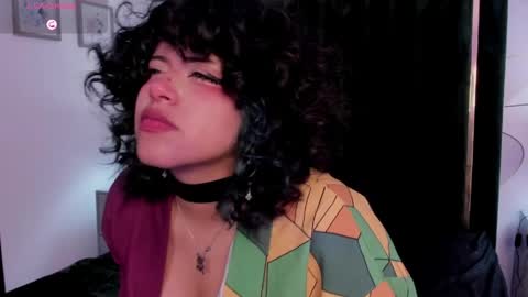 Snapshot of vinksmokee chatting on 7, 4, 2026 Vin online show from 7, 4, 2026