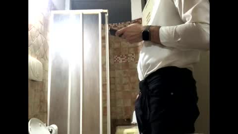 Snapshot of vinmin90 chatting on 12, 4, 2026 Zenith online show from 12, 4, 2026