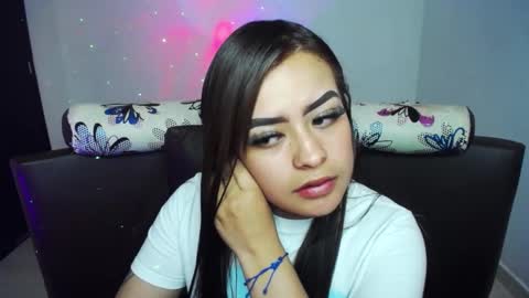 Snapshot of vio_let_ chatting on 26, 12, 2024 Daniela online show from 26, 12, 2024
