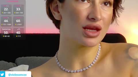 Snapshot of viofemme chatting on 15, 10, 2025 viofemme online show from 15, 10, 2025