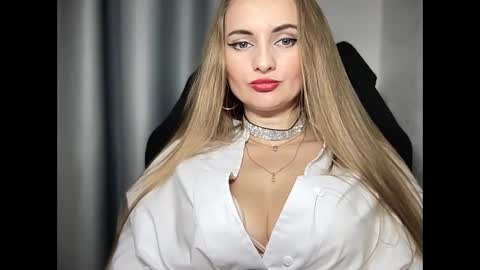 Funny  girl online show from 12, 12, 2024