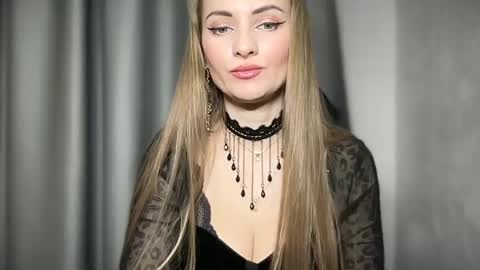 Funny  girl online show from 13, 12, 2024