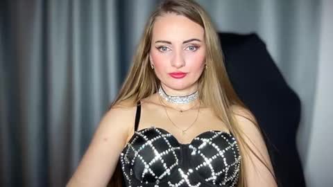 Funny  girl online show from 17, 12, 2024