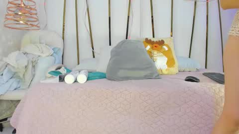 violeet_gray online show from 27, 11, 2025