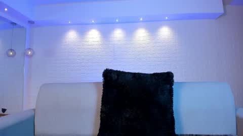 Violett  Everyday From 0530 to 1430 Col Time online show from 21, 2, 2025