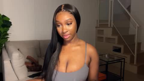 Snapshot of violet6xft chatting on 19, 10, 2025 Fantasy Black Girl online show from 19, 10, 2025