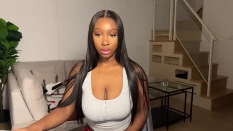 Snapshot of violet6xft chatting on 23, 10, 2025 Fantasy Black Girl online show from 23, 10, 2025