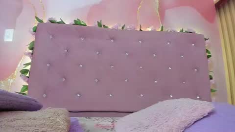Snapshot of violet__taylor_ chatting on 2, 7, 2026 violet__taylor_ online show from 2, 7, 2026
