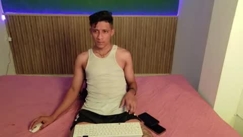 violet_and_dylan online show from 22, 12, 2025