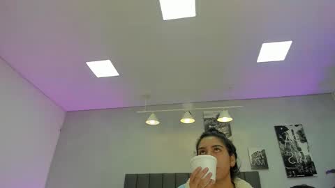 Violet and Myers online show from 13, 10, 2025