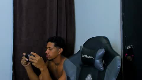 Violet and Myers online show from 21, 3, 2026