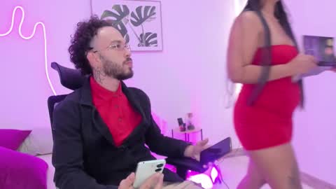 Snapshot of violet_and_paul chatting on 11, 10, 2025 Violet and Paul online show from 11, 10, 2025