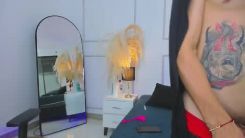 Snapshot of violet_and_paul chatting on 17, 10, 2025 Violet and Paul online show from 17, 10, 2025