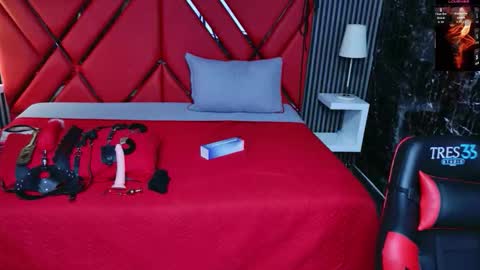 Snapshot of violet_bdsm chatting on 28, 3, 2026 Violet online show from 28, 3, 2026