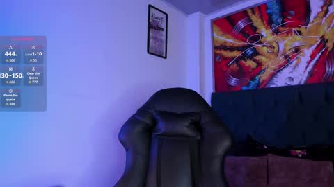 Snapshot of violet_blaze chatting on 24, 10, 2025 online show from 24, 10, 2025