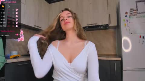 Violet online show from 24, 2, 2025