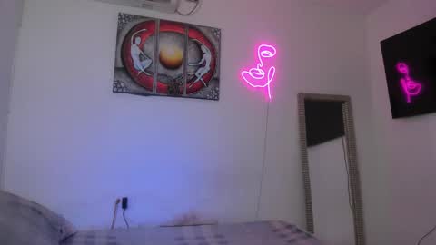 Snapshot of violet_evans1 chatting on 25, 2, 2025 Violet online show from 25, 2, 2025