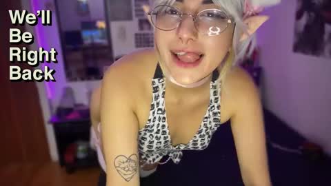 Snapshot of violet_hentai01 chatting on 6, 3, 2025 Violete Hentai01 online show from 6, 3, 2025