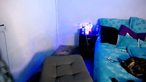 violet_hyuga online show from 23, 1, 2025