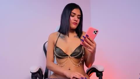 violet_jhonson online show from 22, 10, 2025