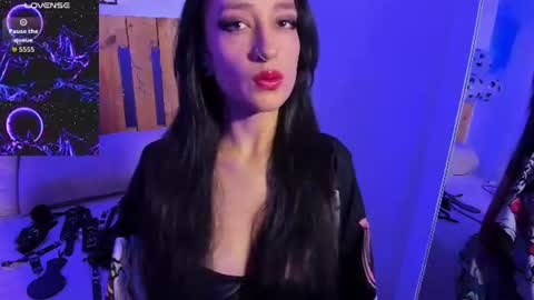 Snapshot of violet_jonesss chatting on 14, 6, 2026 Violet Jones online show from 14, 6, 2026
