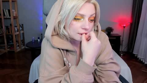 violet_oblivion online show from 8, 1, 2025