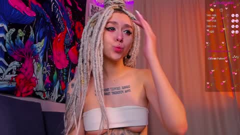 Violet online show from 6, 1, 2025