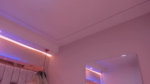 Snapshot of violeta_abel chatting on 16, 9, 2025 Violeta  online show from 16, 9, 2025
