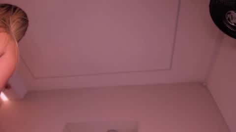 Snapshot of violeta_abel chatting on 20, 9, 2025 Violeta  online show from 20, 9, 2025